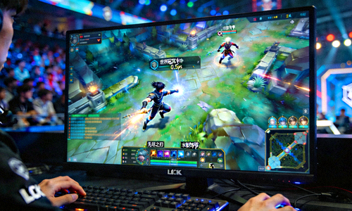 LCK新人中单在比赛中对位单杀世界冠军中单的微操细节